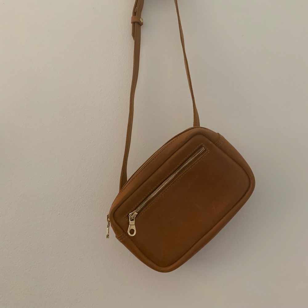 Parker Clay Desta Belt Bag- gently used; purchased 2/2023